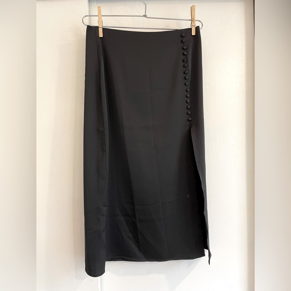 Forever 21 Black Satin Button Front Skit Midi Skirt M